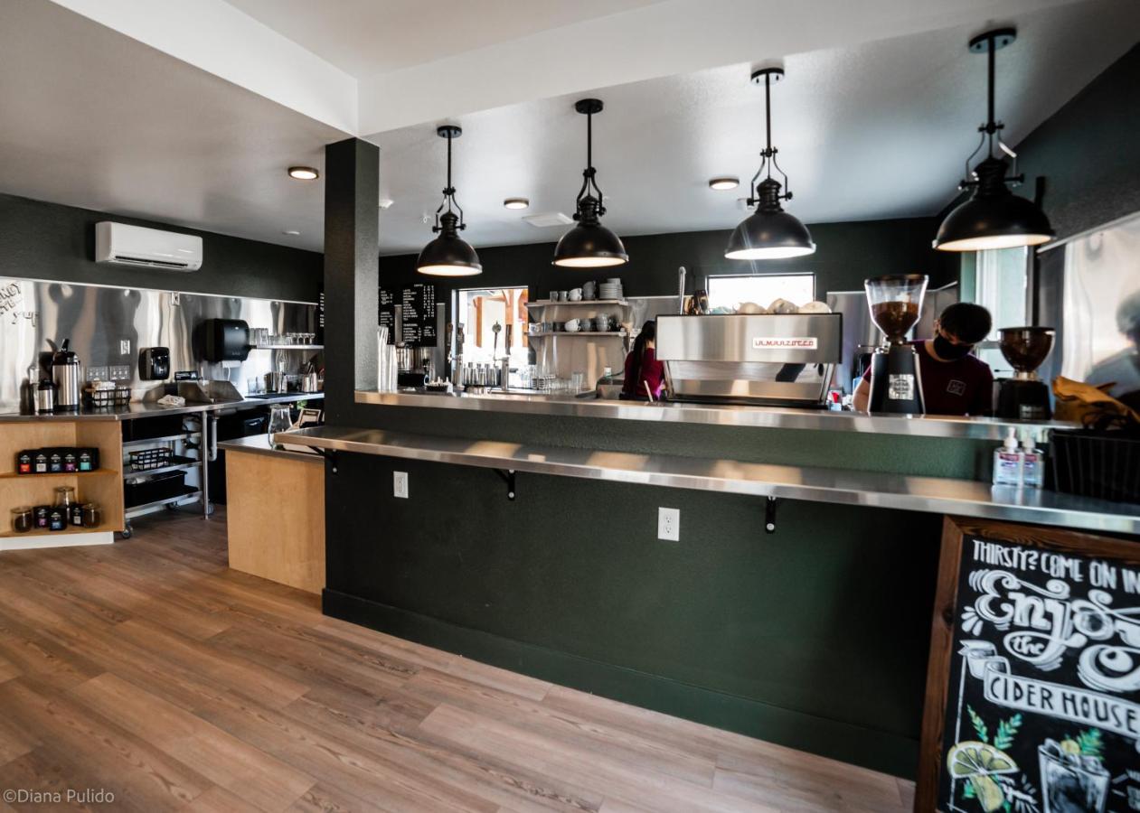 LOGE Leavenworth Downtown Hotel Buitenkant foto